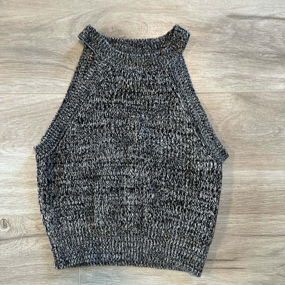 Forever 21 knit crop top/tank top